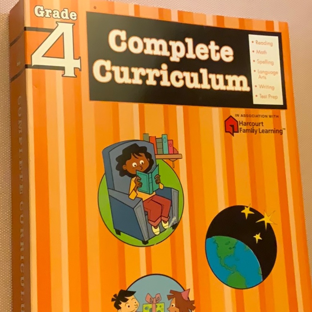 New lot of 4th grade workbooks - Picture 4 of 7